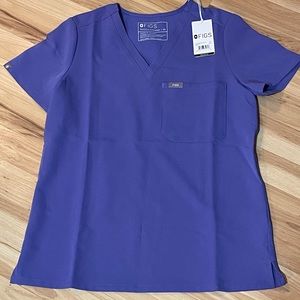 Figs XS scrub top